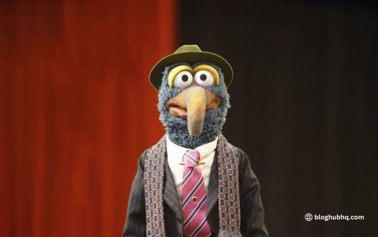 Muppet with Long Hooked Beak